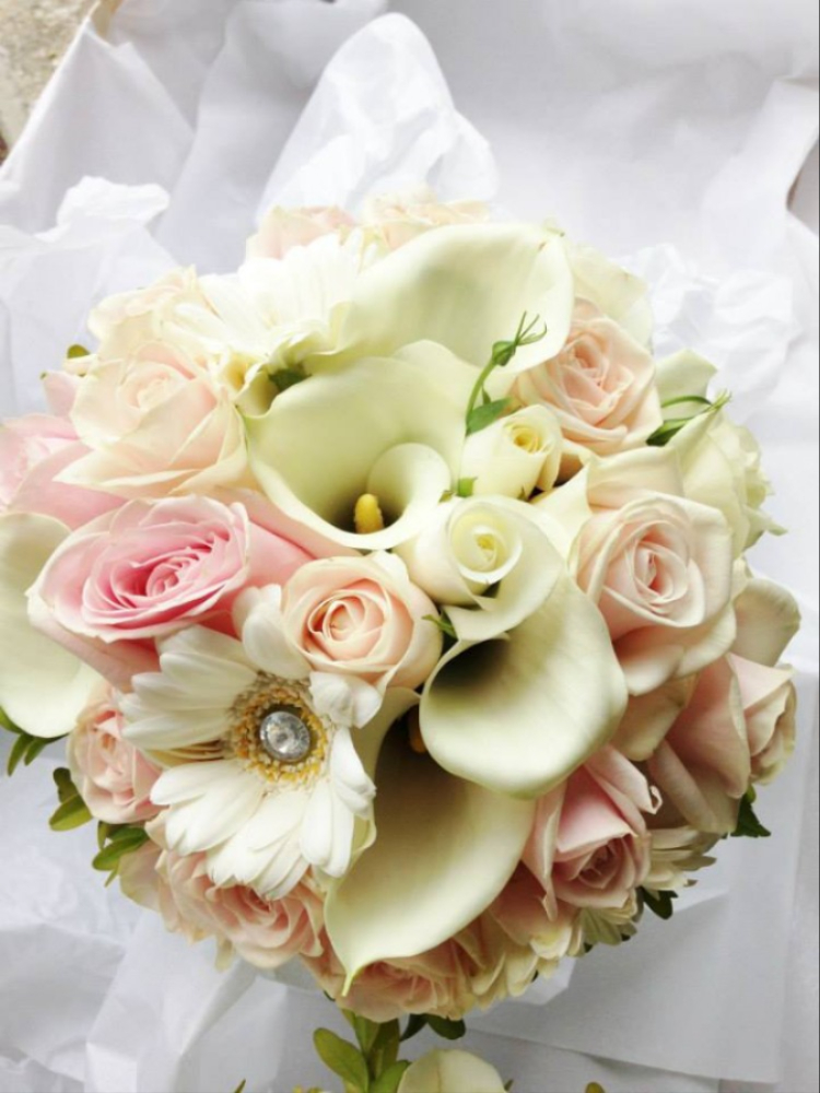 Wedding flowers from All For Love Flowers in Invercargill
