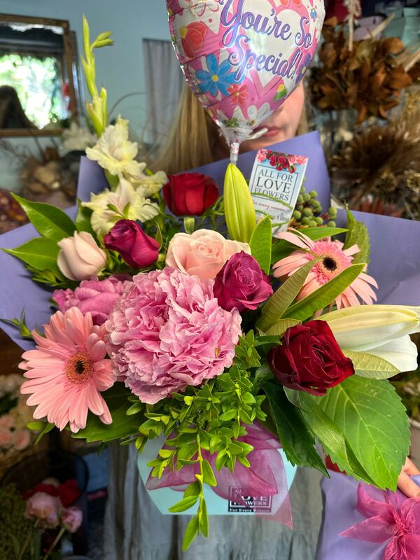 Seasonal bouquets from All For Love Flowers in Invercargill offering same-day delivery