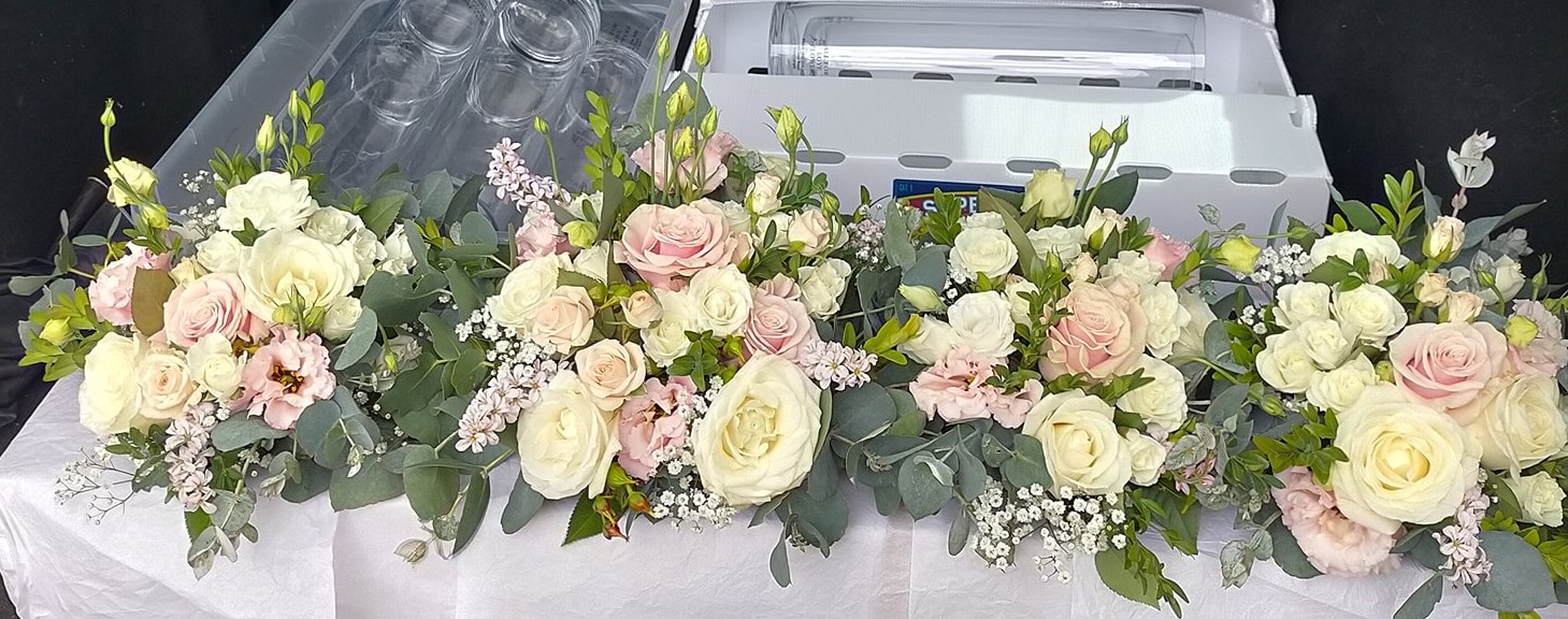 Wedding flowers from All For Love Flowers in Invercargill