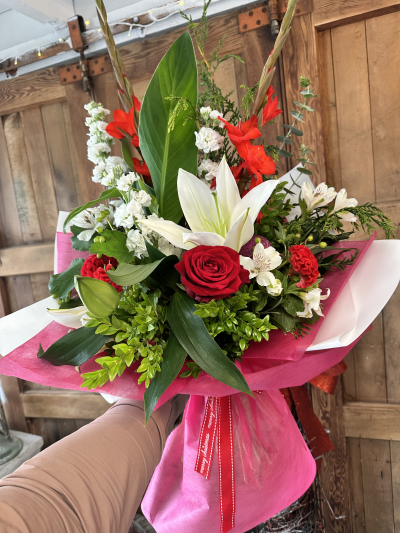 Merry Christmas - Large bouquet with Christmas ornaments and colours